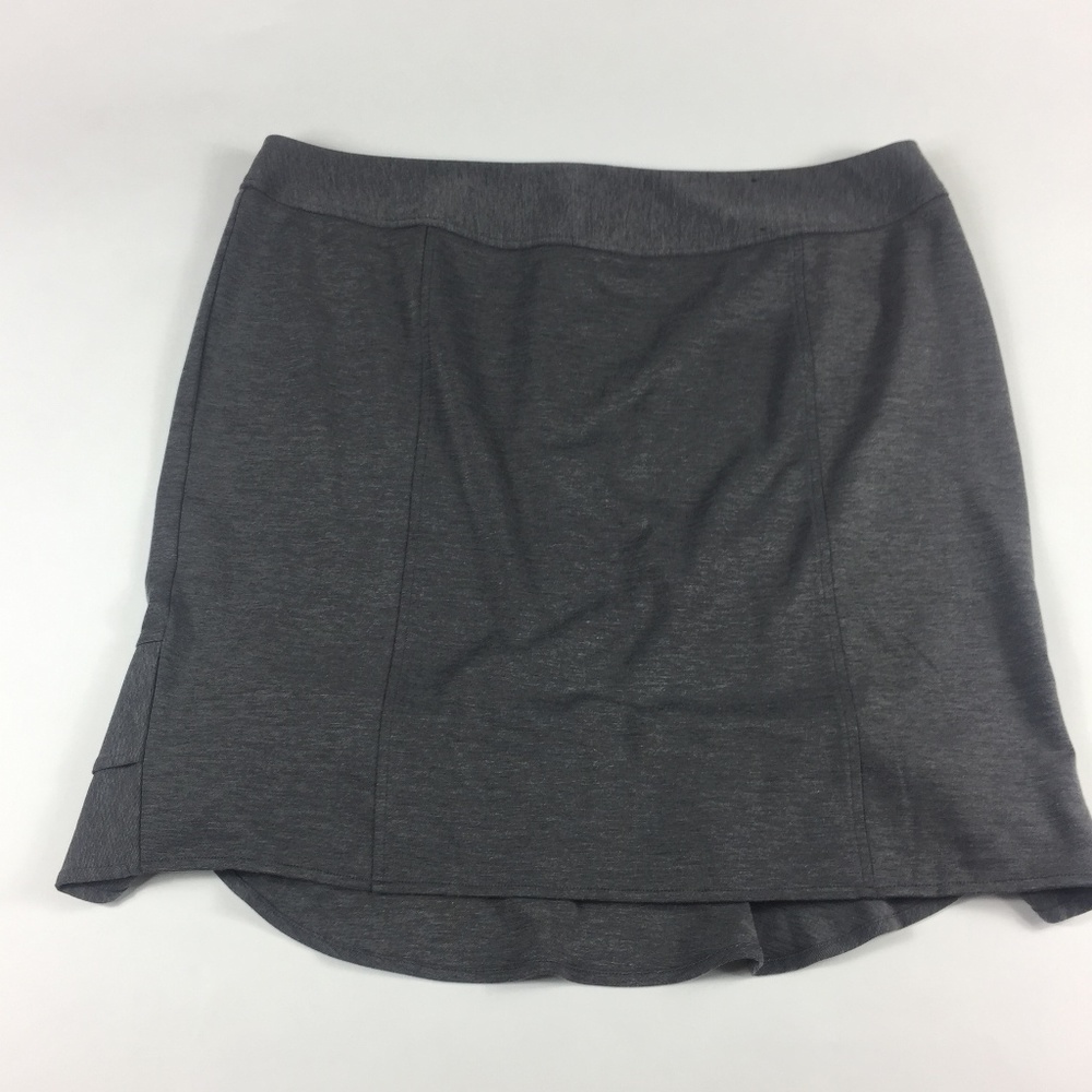 Gray Ruffle-Back Skirt
